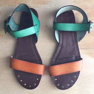 SUMMER SANDALS